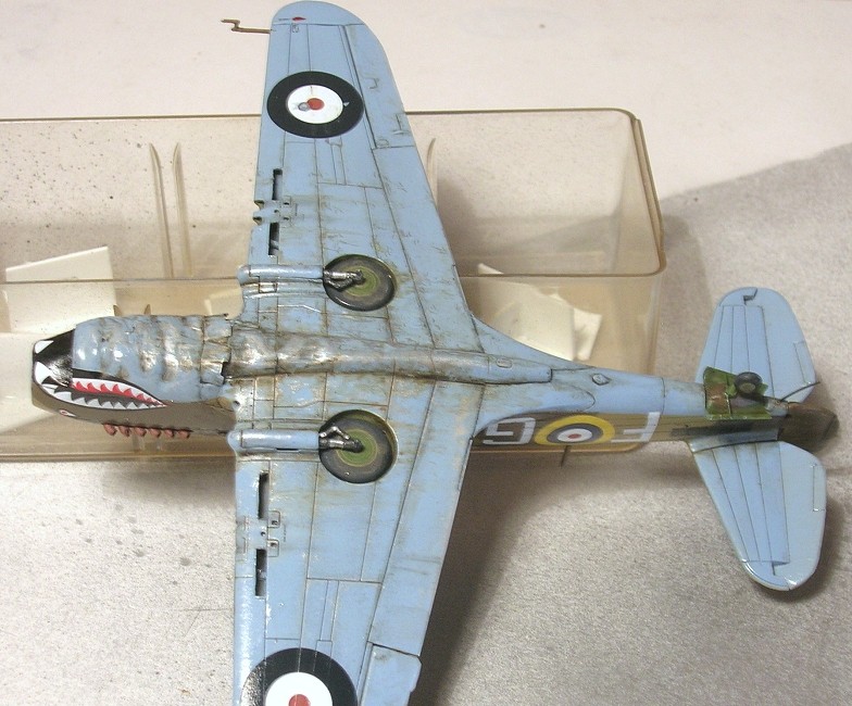 Montage: Curtiss Tomahawk MkIIB 1/72 Monta136