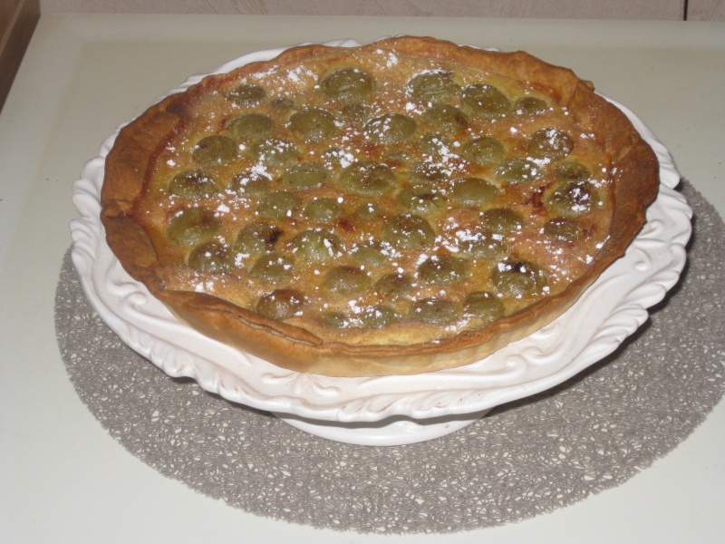 dessert d'automne: tarte amandine au raisin Img_5911