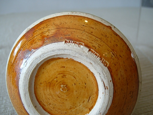 Rayric Pottery, England  From_h13