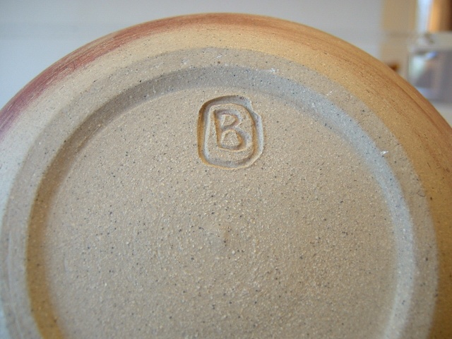 Small pot Incised B Shepto45