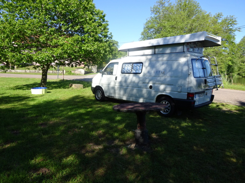 [WEEK-END]  Les 1000 Etangs, saut de l'Ognon, Château d'Oricourt (70) (Mai 2021) Dsc01112