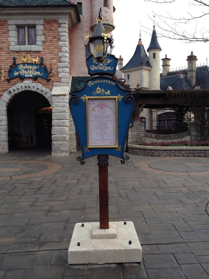 L'Auberge de Cendrillon (Disneyland Parc) 15136910