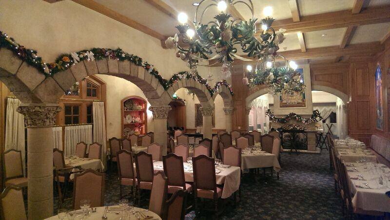 L'Auberge de Cendrillon (Disneyland Parc) 55102410