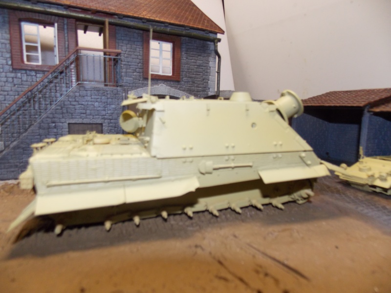 sturmtiger - sturmtiger 1/35 AFV avec deco MINIART - Page 2 Sturm196