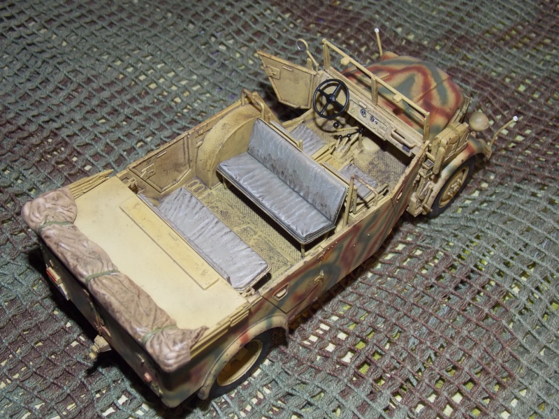 sturmtiger 1/35 AFV avec deco MINIART - Page 2 Sturm223