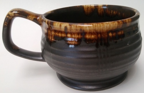 glaze - This has to be a four digit shape !!!  And it is a 1192 and a 1176 Fork Scraped Goblet Mug  Mug_le10
