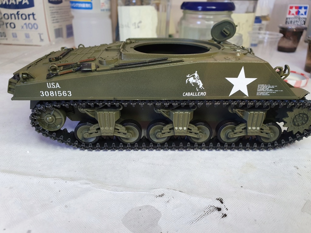 Sherman M4 A3 75 mm Tamiya 1/35 - Page 7 20191050