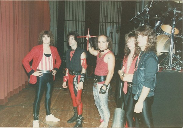 80s Band photos that would be embarrassing now Messia10