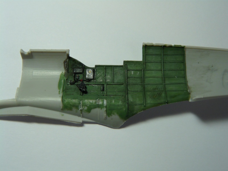Spitfire Mk IX 1/48 [ICM]  P1010815