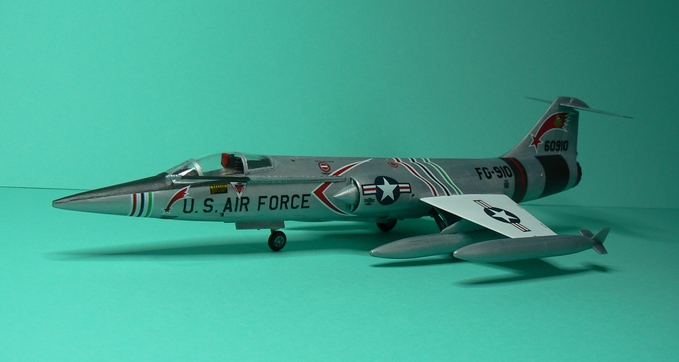 [Revell] 1/72 - Lockheed F-104C Starfighter F_104_13