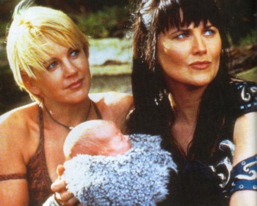 Xena et Gabrielle - Page 38 39261210