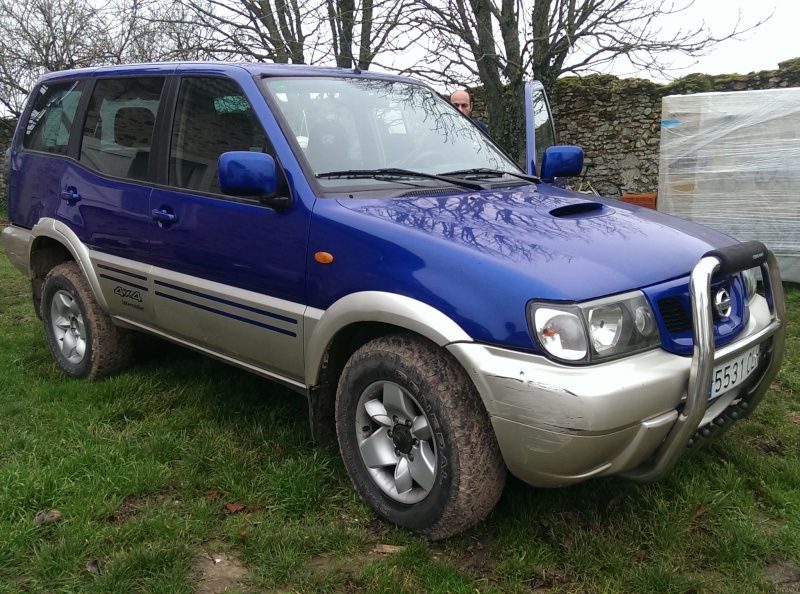 4x4 NISSAN TERRANO II 2,7TD SPORT 7 places Imag0220