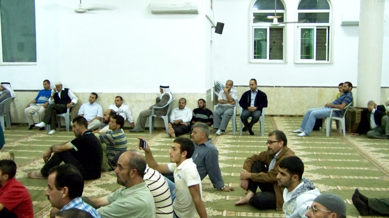 محاضرة دينية في مسجد ابو ايوب الانصاري ( المسجد الرئيس للقرية ) 101_1222