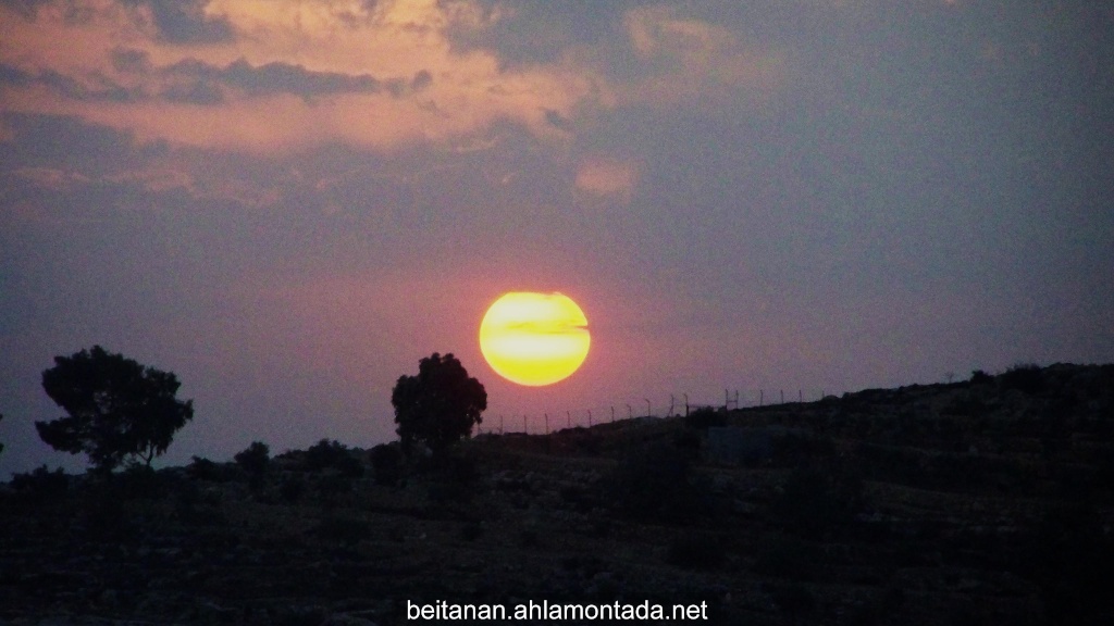 غروب بيت عنان هذا المساء في منطقة الجبيعة 101_2210