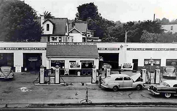 Old Gas Stations, Hotels and Car Hop Pics - Page 18 14640510
