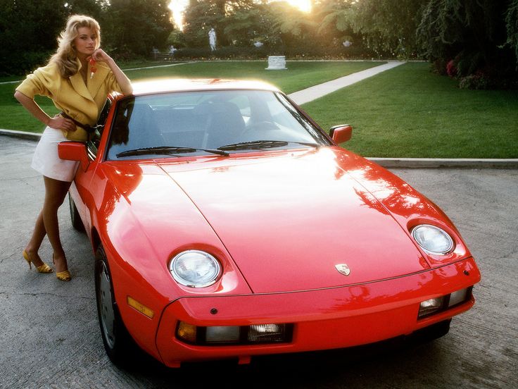 des jolies filles et des porsches - Page 28 325eb910