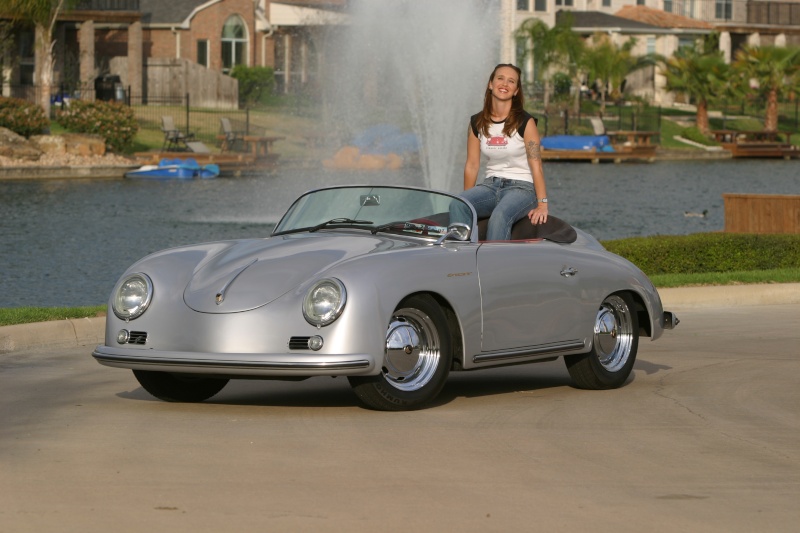 des jolies filles et des porsches - Page 21 Wendy-10