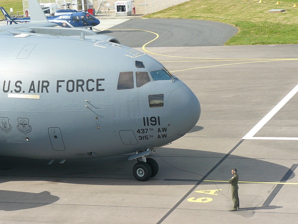 archives Caen 2009 (C 17 USAF) P1080421