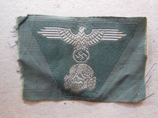 Trapeze Waffen-SS pour casquette - mdl 43 (1er & 2nd type) Dscn5810