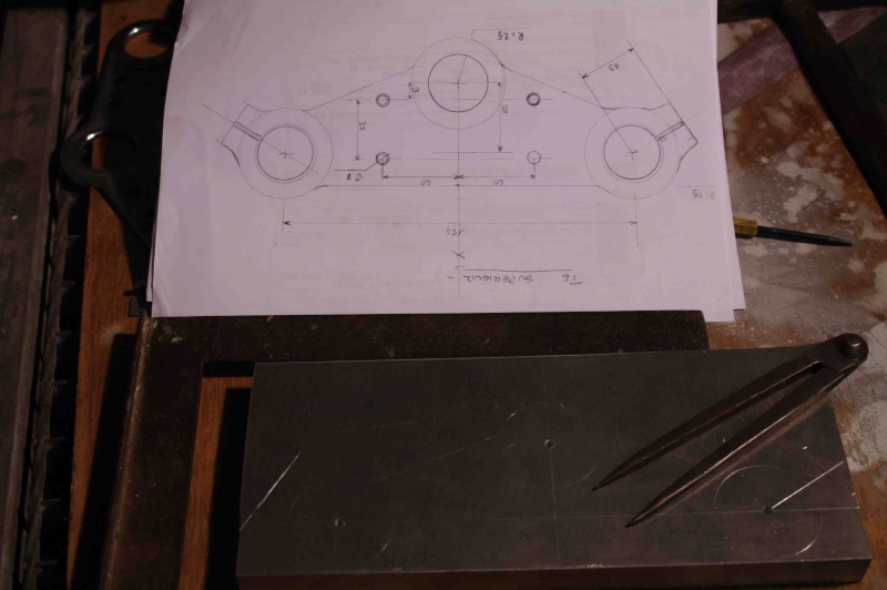 [résolu]Transformation d'une R80/7 quelque peu ruinée en...métisse - Page 2 Traaag10