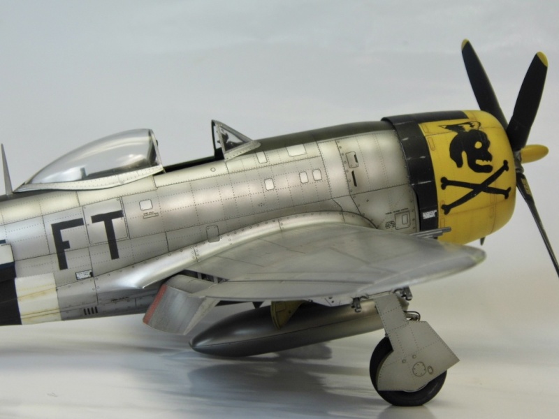 Republic P-47 D Thunderbolt Nose Art "Duck-Butt" 1/32 (Hasegawa) - Page 12 P47ala10