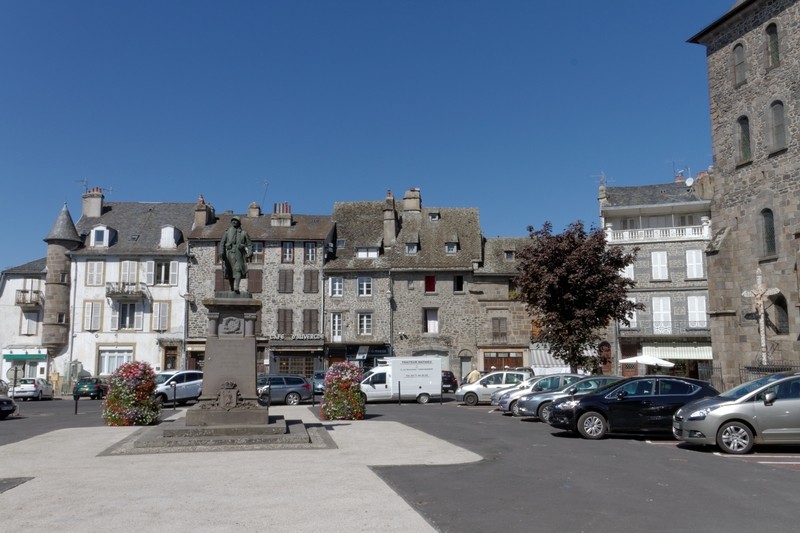 Corrèze, Lot, Cantal. 20130860