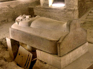 Les tombes des pharaons Kv8_110