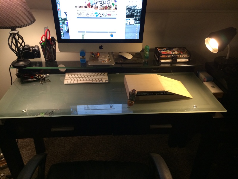 Post your fingerboard desk/area - Page 2 Img_7210