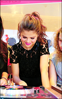 Selena Gomez 2013g345