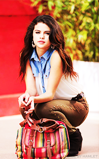 Selena Gomez 2013go32