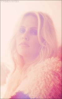 Claire Holt 2014ho19