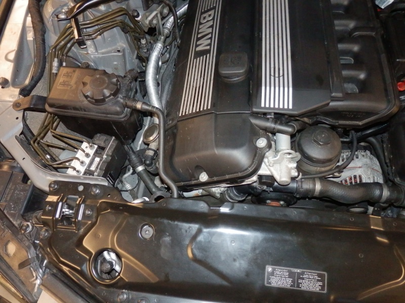 [ BMW E60 525i M54 an 2004 ] purge liquide de refroidissement P1180410