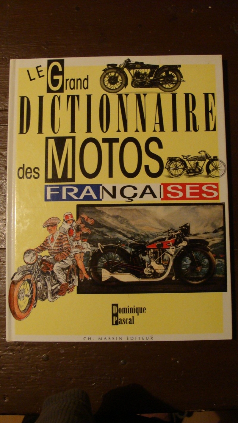 ma ch'tite bibliothèque moto Dsc05514