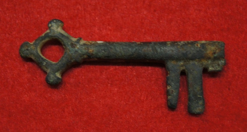 clef medievale XIV / XV eme  Dsc06318