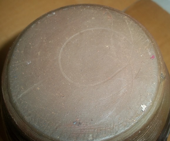 Studio Pottery Vase wit inlaid pattern. Any ideas please?  Copy_o24