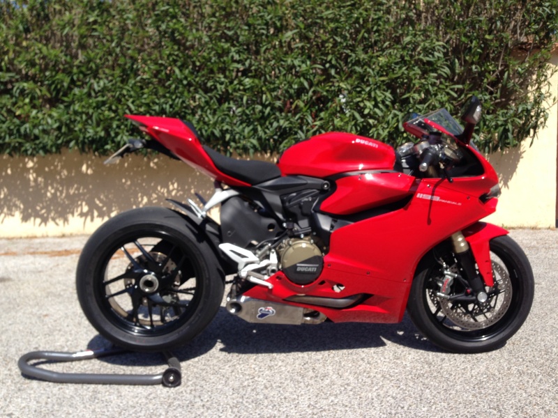 Ducati va débarquer en 2014 avec son Hyperscooter - Page 2 Img_3010