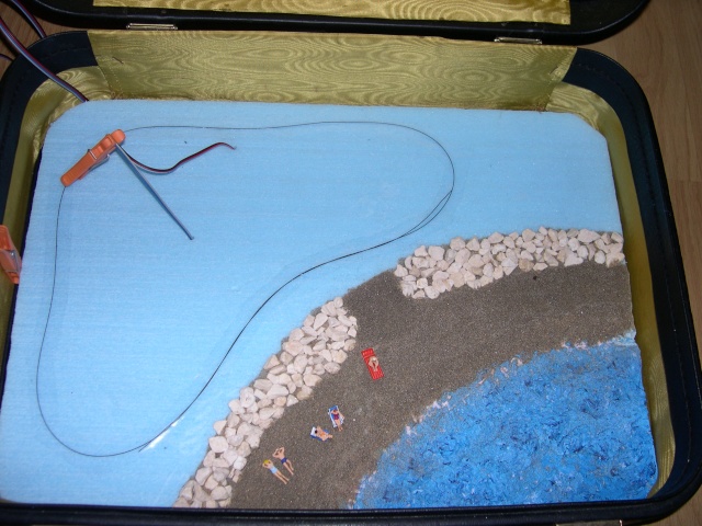 Diorama en valise ho " Bord de mer" de Julien 67 Dscn6119