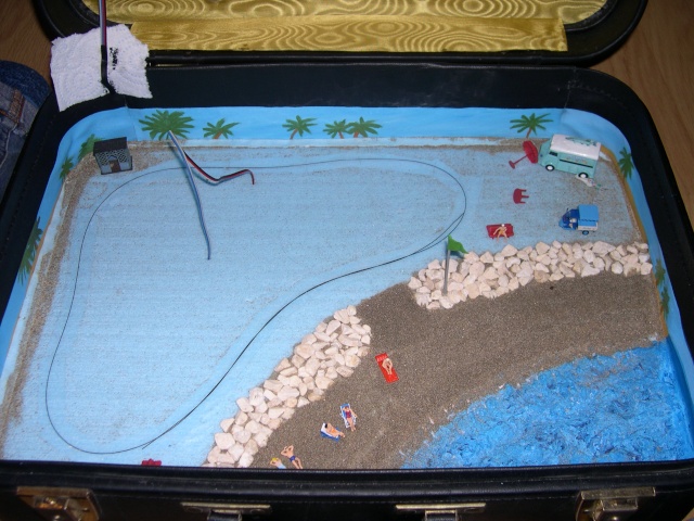 Diorama en valise ho " Bord de mer" de Julien 67 Dscn6123