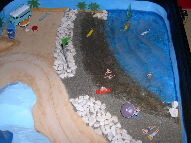 Diorama en valise ho " Bord de mer" de Julien 67 Dscn6138