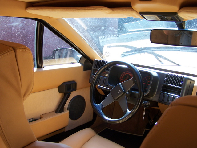 Les Alpine GTA - A610 et leurs intérieurs  Intari12