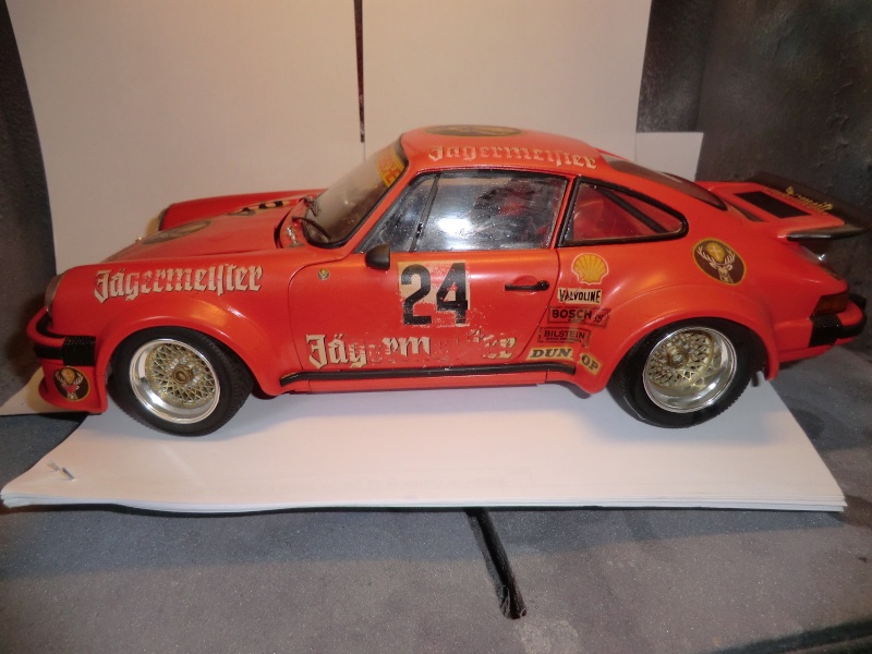porsche jagermeister - Re-montage de la Porsche 934 rsr Jagermeister - Page 6 Cimg2248