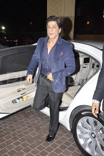 Shah Rukh assiste à la soirée de Mid-day _dsc0111