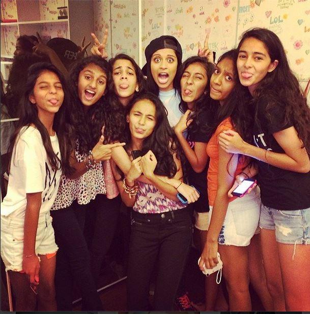 La chambre de la princesse: Suhana Khan et ses amies prennen Captur12