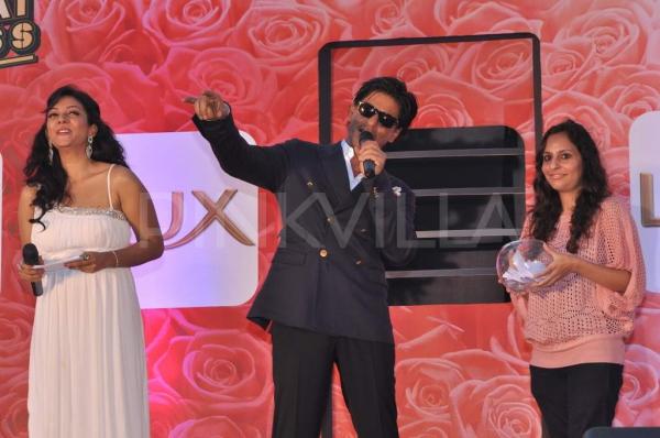 Shah Rukh Khan au Lux événement Dsc_0614