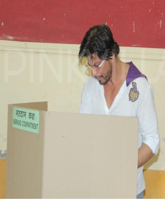 Si vous souhaiter un pays heureux, sortez et votez: SRK Shrk10
