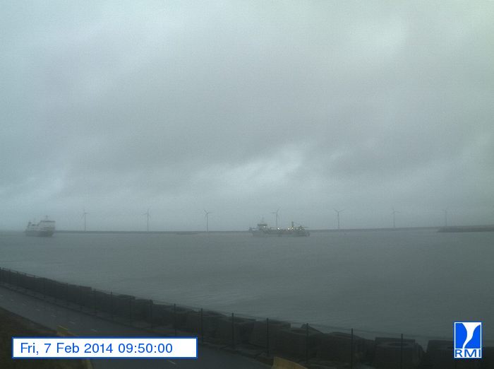Photos en direct du port de Zeebrugge (webcam) - Page 61 Image111