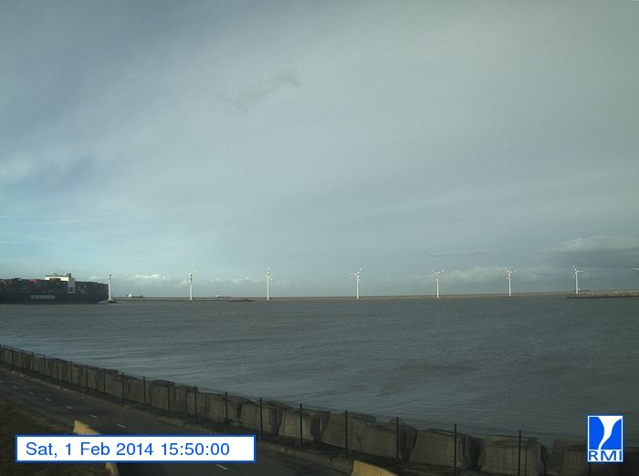 Photos en direct du port de Zeebrugge (webcam) - Page 60 Image210