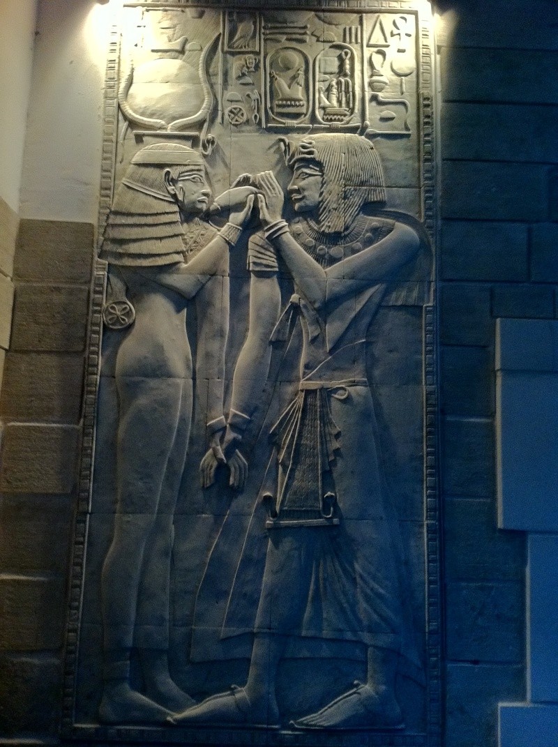 Accueil de Séti I° par la déesse Hathor au royaume des morts Img_0710