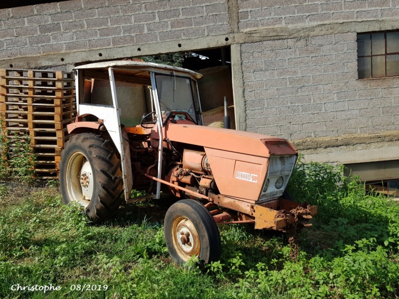 Tracteurs agricoles anciens  - Page 2 20190811