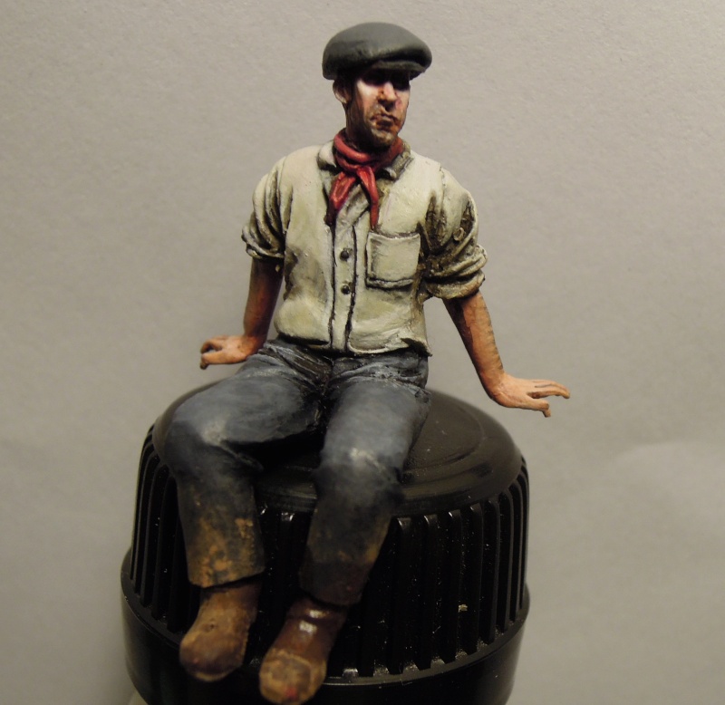 figurines diverses 1/35, whermacht, waffen SS, civil............ - Page 3 Dscn8615